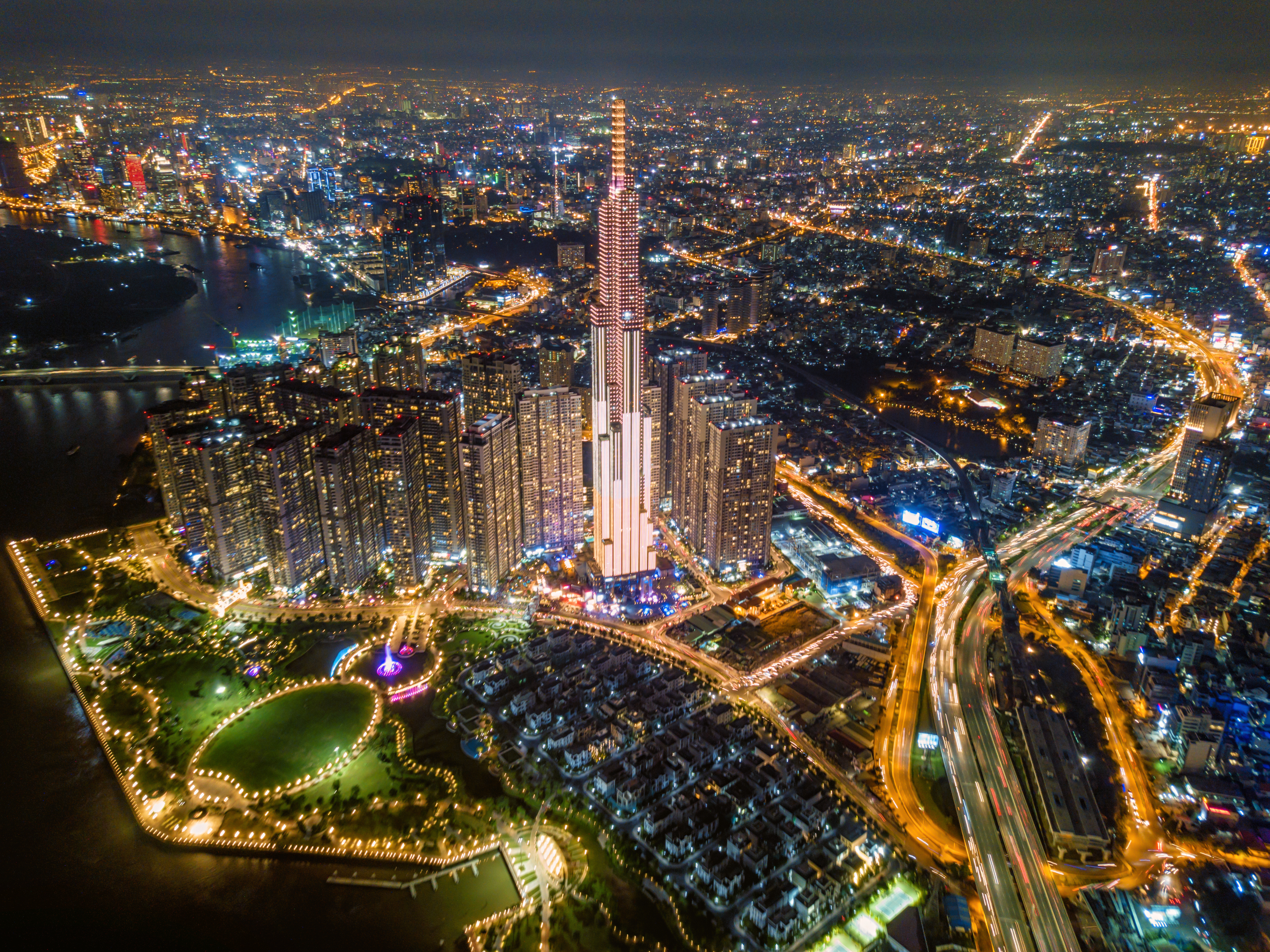Vietnam_AdobeStock_307308364