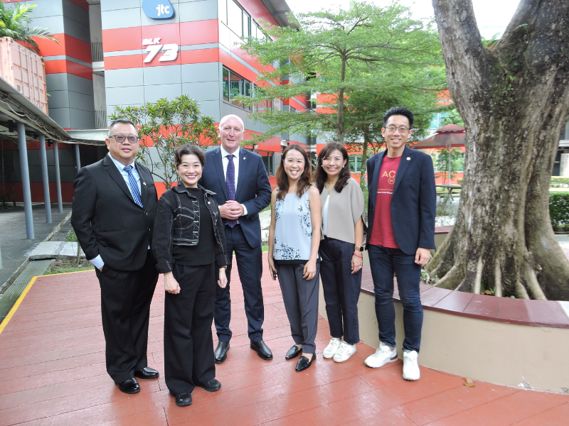 Minister Dawson with ACE Singapore representatives